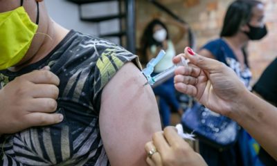 Índice de pessoas vacinadas com segunda dose ou dose única atinge 62,47% em Camaçari