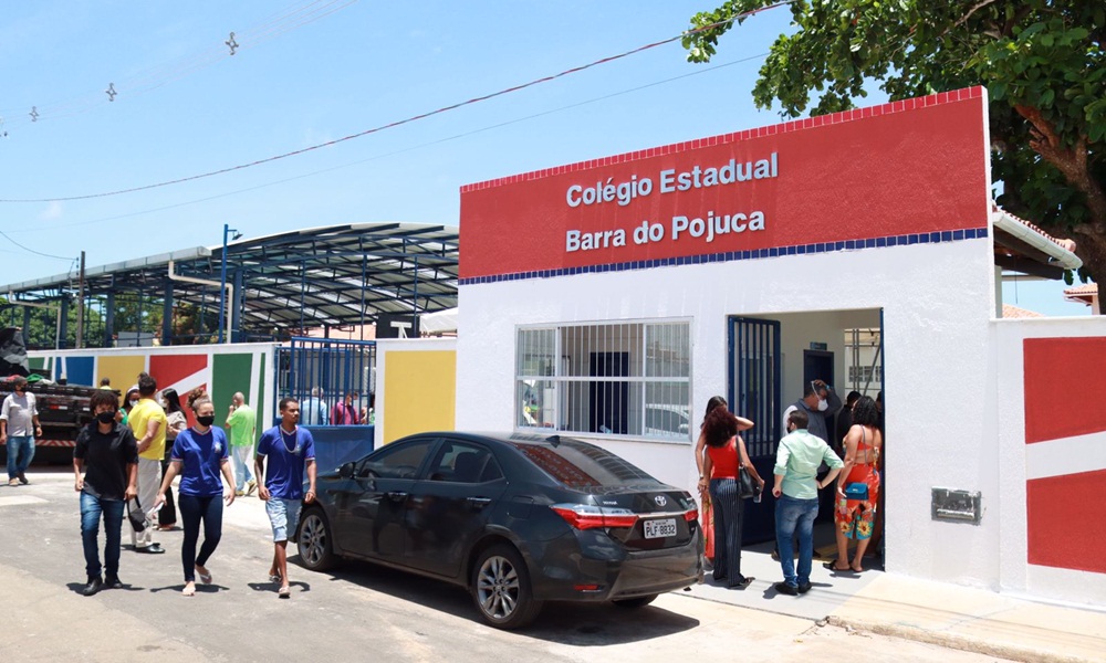 Rui inaugura e anuncia ampliação do novo Colégio Estadual de Barra do Pojuca
