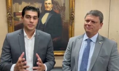 Ministro Tarcísio fala em ‘herança maldita do PT’ e afirma que deverá fazer nova concessão em alternativa à Via Bahia