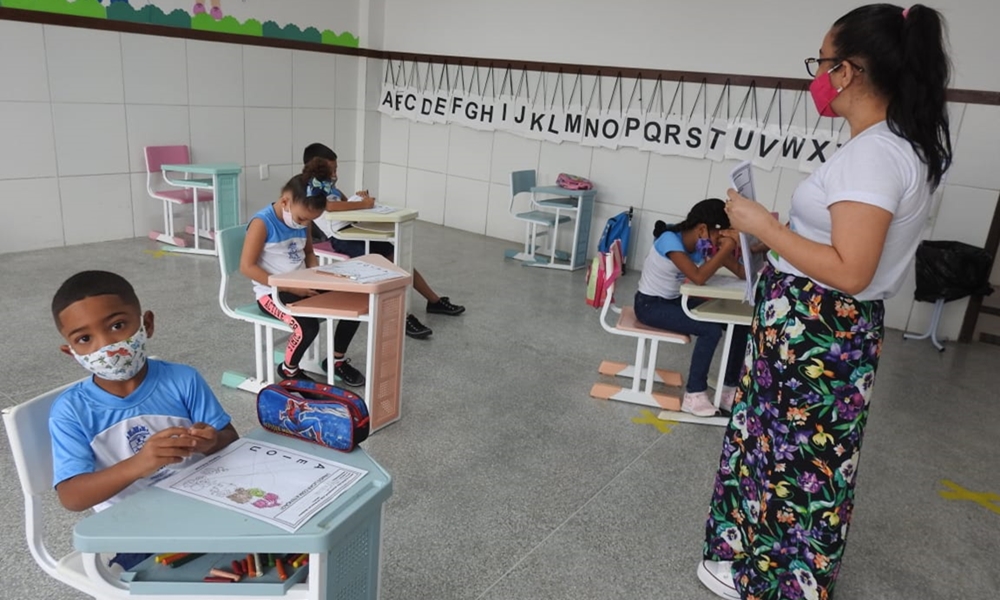 Prefeitura de Mata de São João abre processo seletivo para Secretaria da Educação