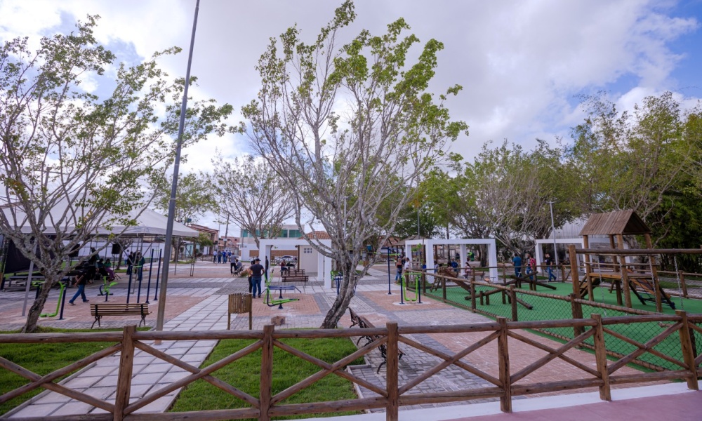 Praça Álvaro Simas é entregue à comunidade do Phoc I nesta quarta-feira