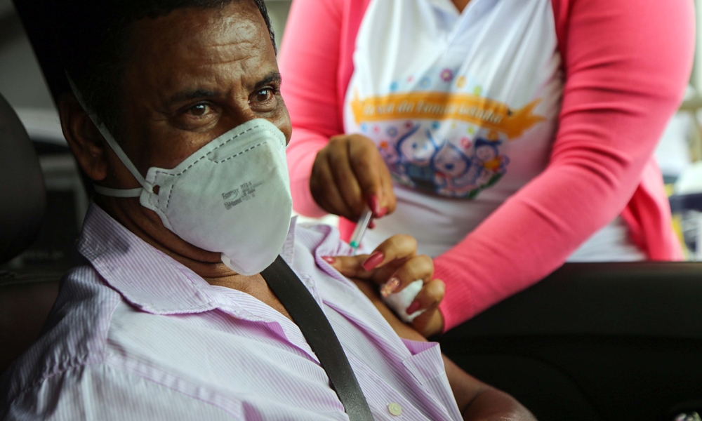 Salvador segue com estratégia "libera geral" da vacinação contra a Covid-19