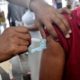 Salvador segue com vacinação contra gripe para pessoas com 12 anos ou mais nesta quinta-feira