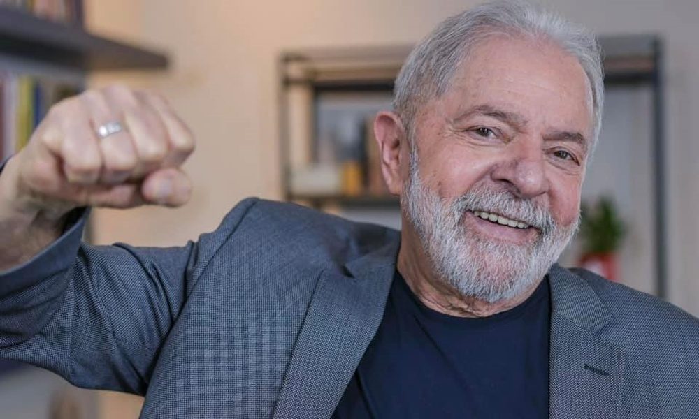 Instituto FSB: Lula mantém favoritismo com 42% das intenções de voto