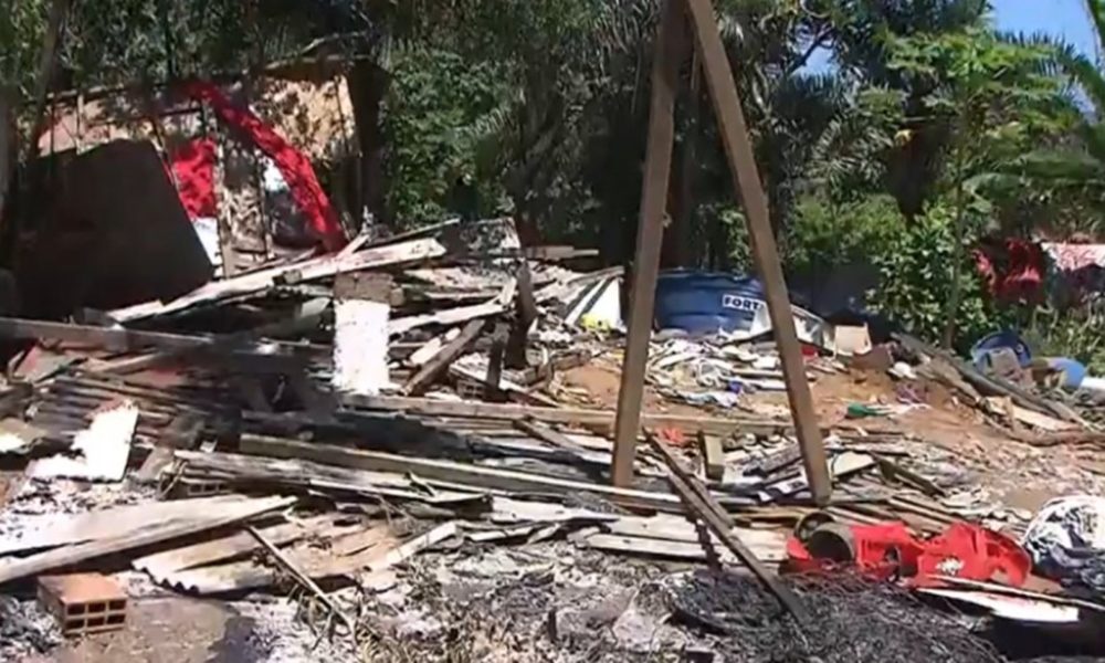 Cinco policiais investigados por invasão e destruição de assentamento em Camaçari voltam a ser presos