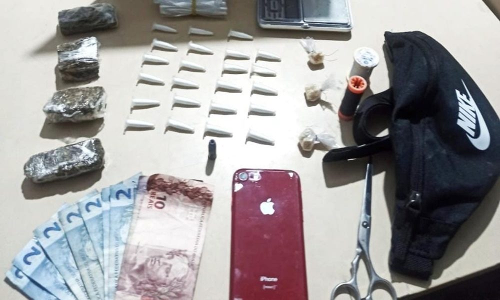 Drogas e munições são encontradas dentro de pochete com homem no bairro Nova Dias d'Ávila
