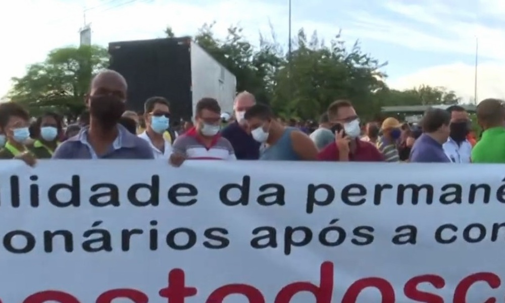 Trabalhadores e permissionários da Ceasa-CIA protestam contra privatização do equipamento