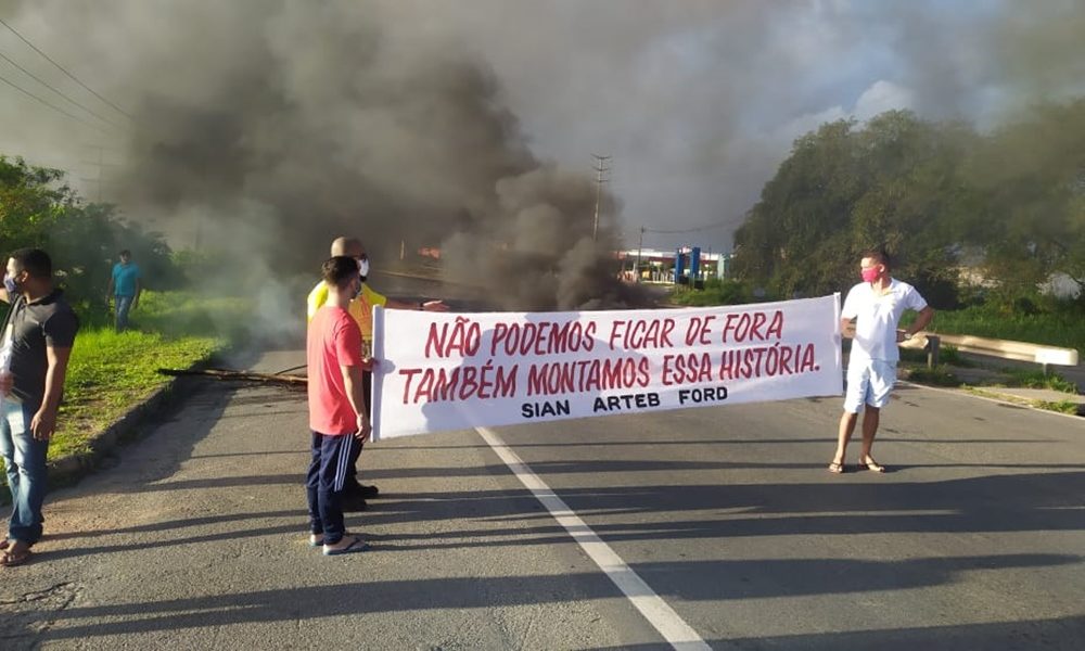 Ex-funcionários de empresas parceiras da Ford voltam a protestar nesta sexta-feira na Via Parafuso
