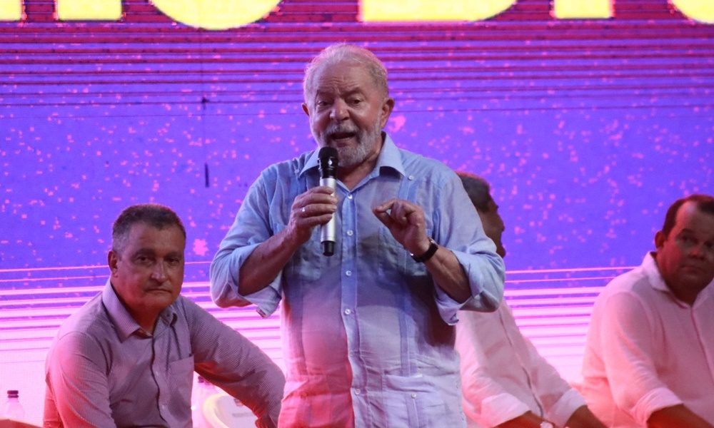 Eleições: Lula tem 44% das intenções de voto, diz pesquisa