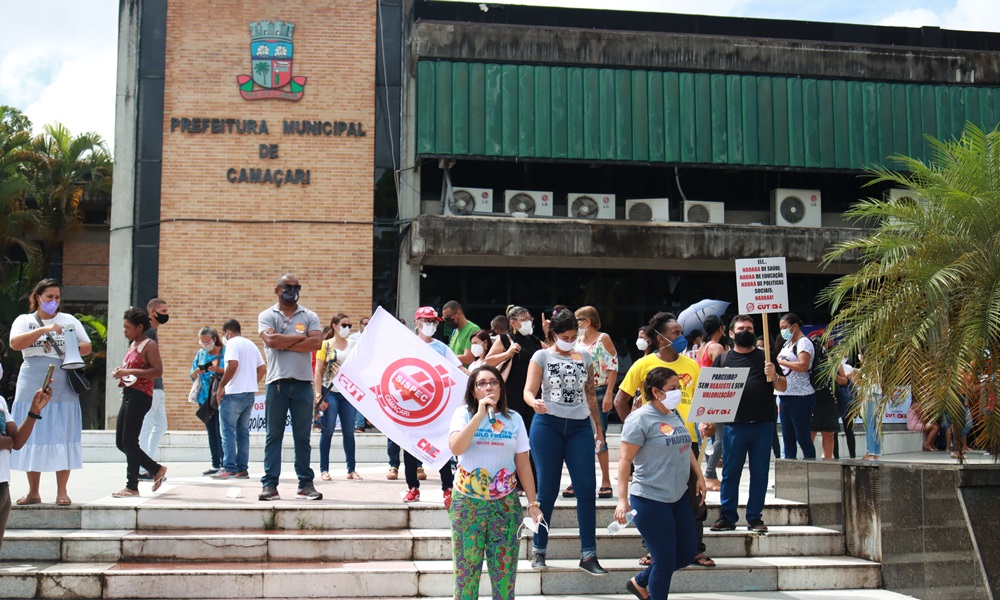 Professores de Camaçari aderem à mobilização nacional e aulas da rede pública são suspensas pela manhã