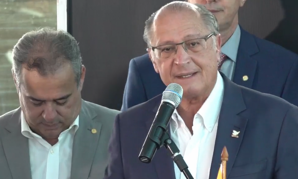 “É o futuro que aqui nos une, é a esperança”, declara Alckmin em filiação ao PSB