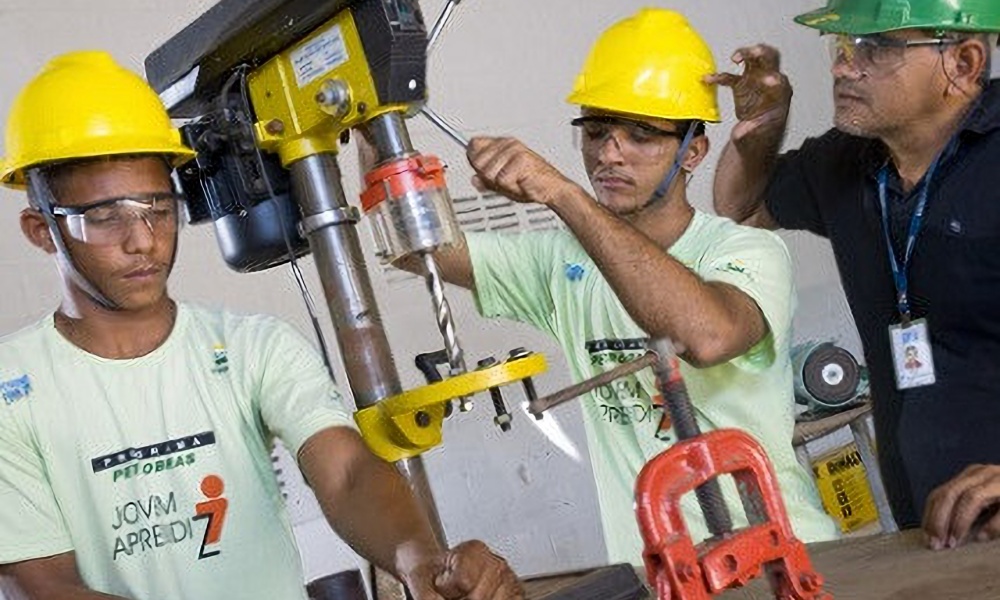 Petrobras abre inscrição para Programa Jovem Aprendiz com vagas em Salvador e Alagoinhas