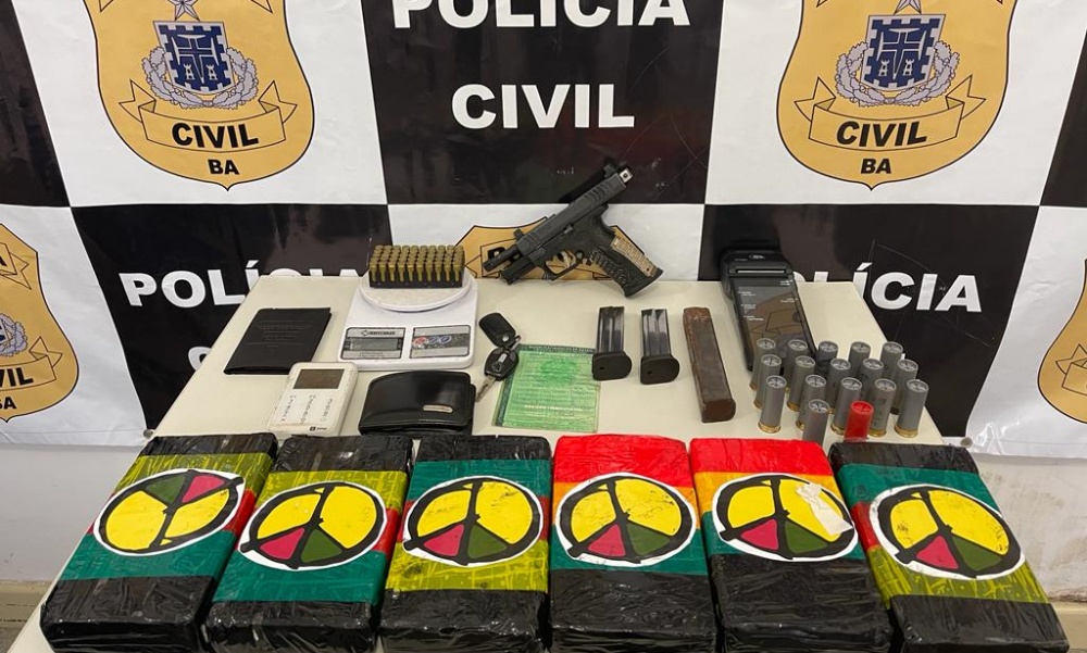 Polícia apreende R$ 150 mil em pasta-base de cocaína escondida em veículo na CIA-Aeroporto