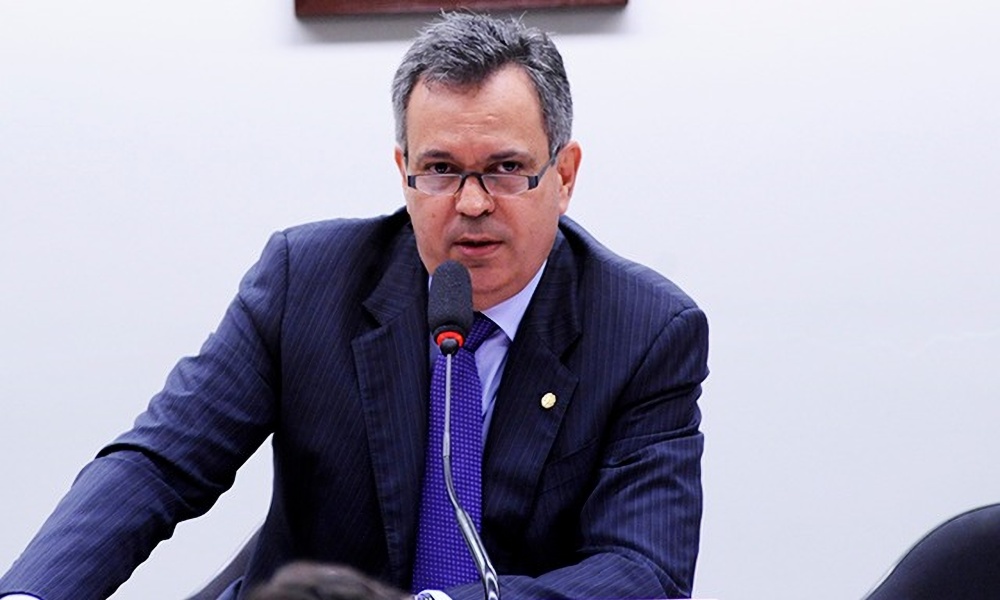 Cotado como vice de Neto, Félix Mendonça Júnior tentará reeleição como deputado federal
