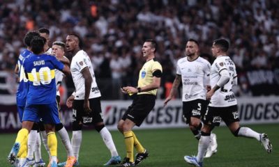 Boca Juniors e Corinthians fazem clássico hoje pela Libertadores
