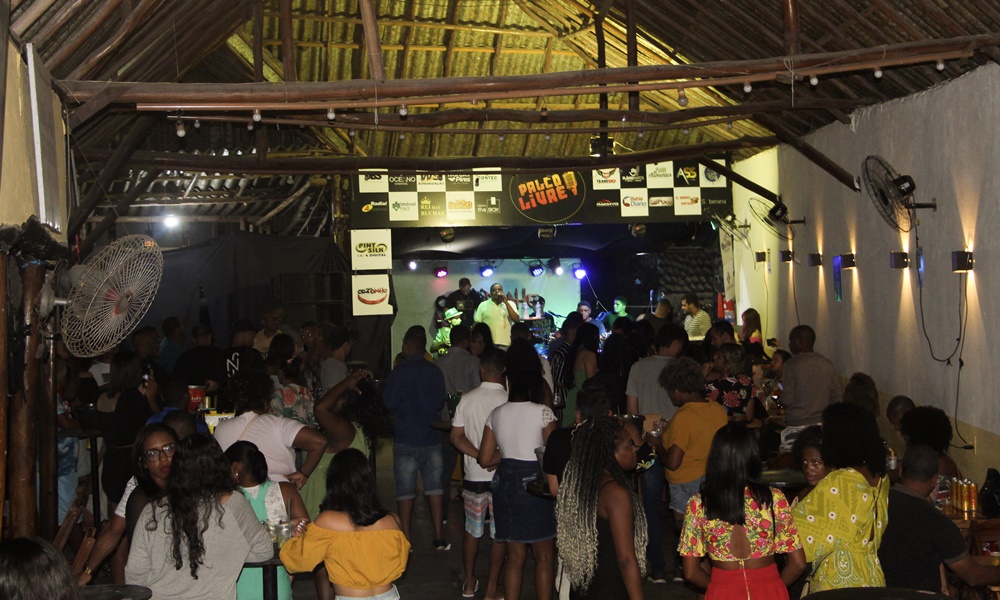 Música boa e comida de qualidade marcam Segunda do Samba em Camaçari