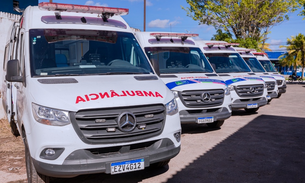 Cinco novas ambulâncias são entregues à Secretaria de Saúde de Camaçari