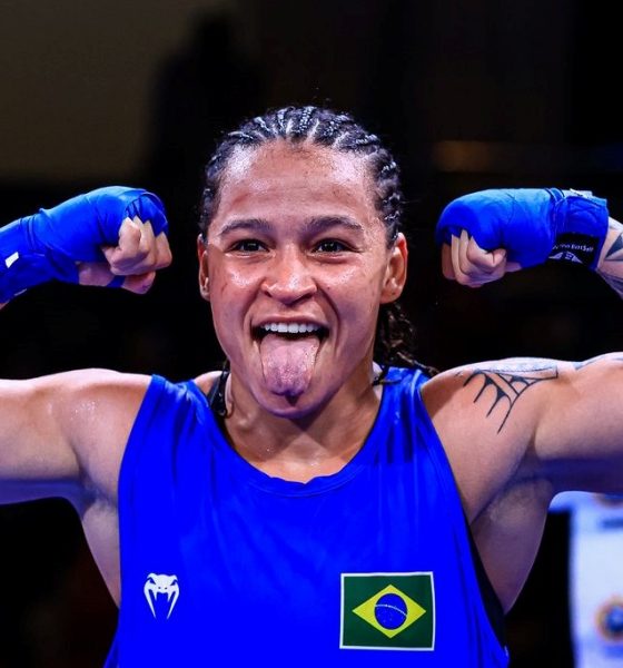 Bia Ferreira avança para semifinal do Mundial de Boxe e já garante medalha para o Brasil