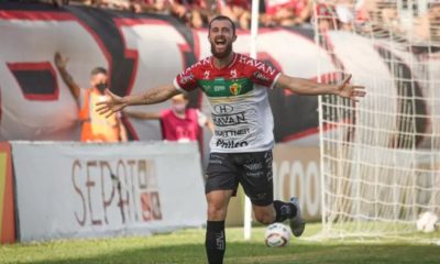 Vitória negocia com meia-atacante Diego Jardel do Brusque