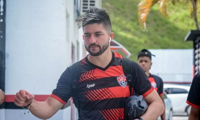 Guilherme Queiroz rescinde contrato com o Vitória