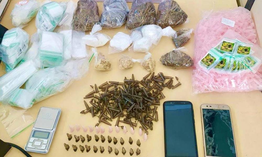 Polícia prende homens com cocaína, maconha e crack no Bosque, em Dias d'Ávila
