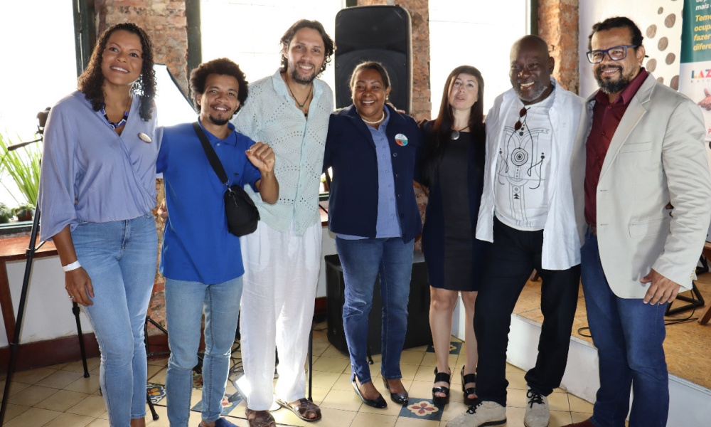Lazzo Matumbi lança pré-candidatura a deputado federal em evento com presença de artistas e militância negra