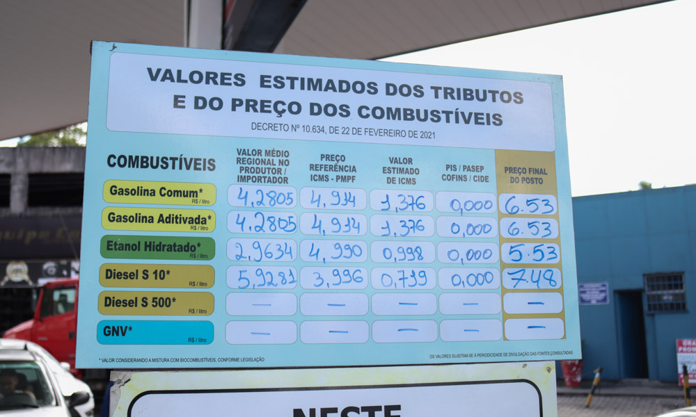Postos de Camaçari ainda não apresentam comparativo de preços do combustível conforme decreto de Bolsonaro