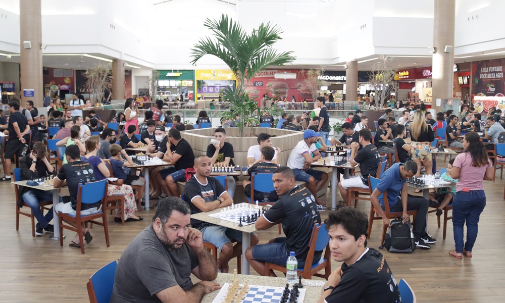Participação recorde de jogadores marca torneio Camaçari Open de Xadrez