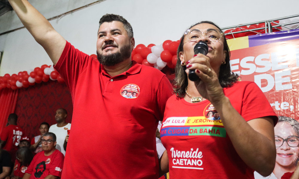 Junior Muniz e Ivoneide Caetano inauguram comitê na Avenida Jorge Amado