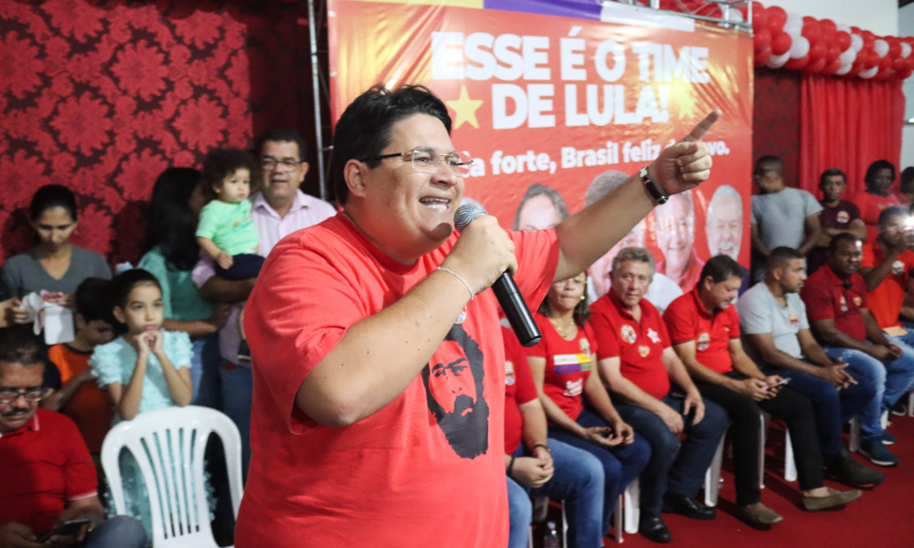 Eleições: Júnior Muniz e Ivoneide Caetano lotam Associação de Moradores da Gleba B