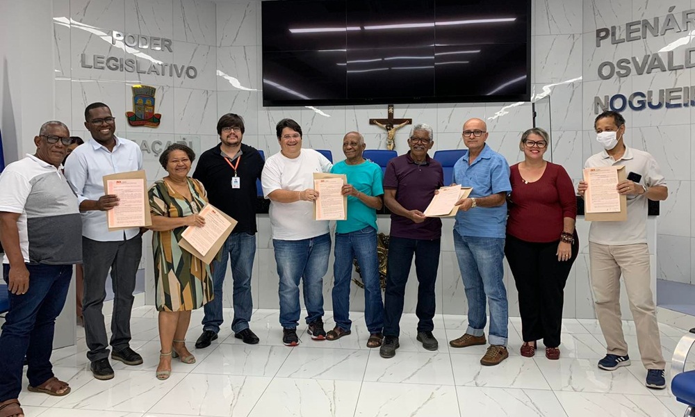 Moradores da Gleba A, Gleba E e Piaçaveira recebem escrituras gratuitas