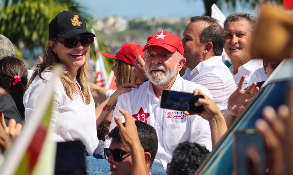 Lula retorna a Salvador esta semana e fará caminhada na orla