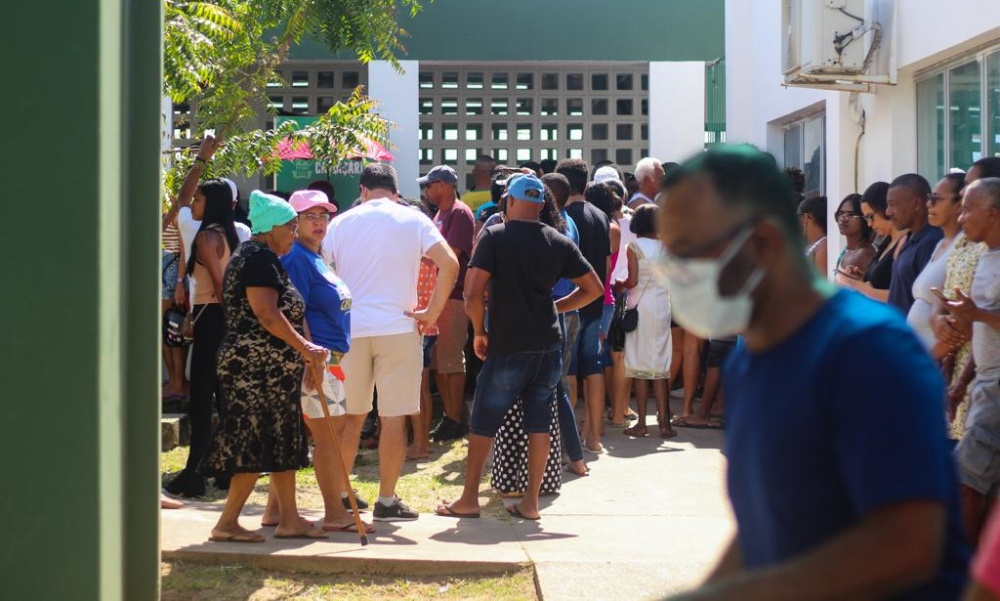 Longas filas marcam as primeiras horas de votação em Vila de Abrantes 