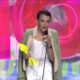 Digital influencer de Camaçari recebe Prêmio Multishow em nome da cantora Anitta