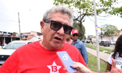 “Desespero de Elinaldo”, declara Caetano sobre santinhos com fotos de ACM Neto e Lula em Camaçari