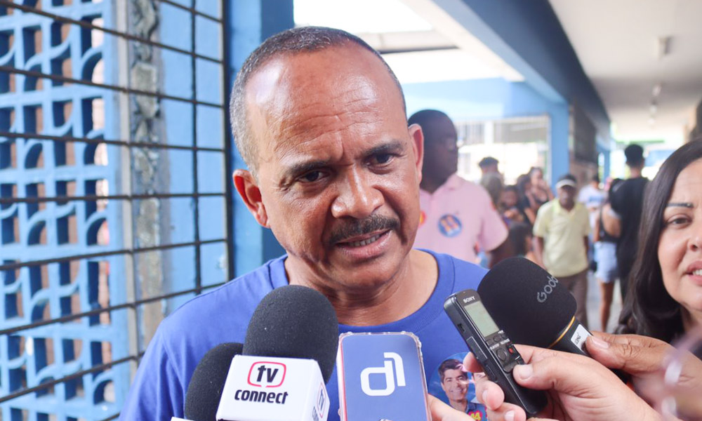 Ao cravar vitória de ACM Neto, Elinaldo aposta no segundo turno na disputa para presidente