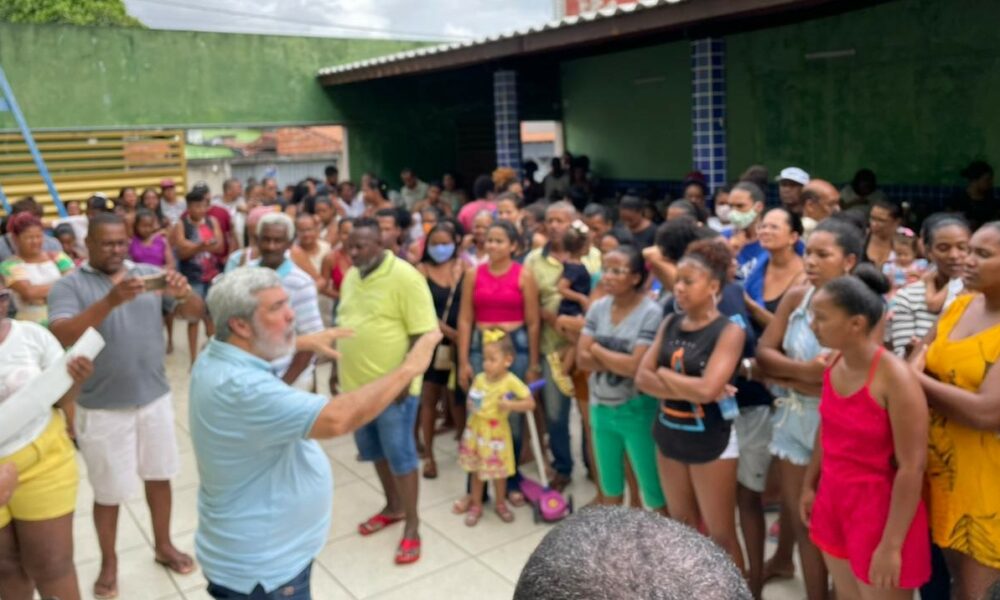 Coordenador da campanha de Paulo Azi e Manuel Rocha em Camaçari, Helder intensifica mobilização para eleição deste domingo