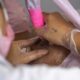 ONG promove mutirão com reconstrução gratuita de aréola e sobrancelhas em vítimas do câncer de mama