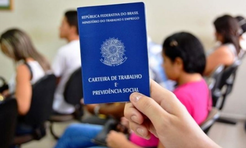 Simm oferece 62 vagas de emprego e estágio para Salvador, Lauro de Freitas e Camaçari; veja lista
