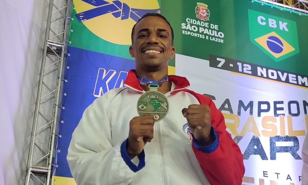 Camaçariense conquista terceiro lugar em campeonato brasileiro de karatê