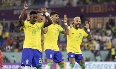 Brasil goleia Coreia do Sul e avança para quartas de final