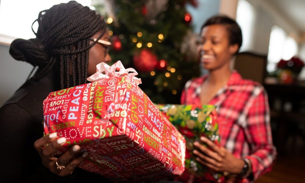 Pesquisa aponta que 66% dos soteropolitanos pretendem comprar presentes no Natal
