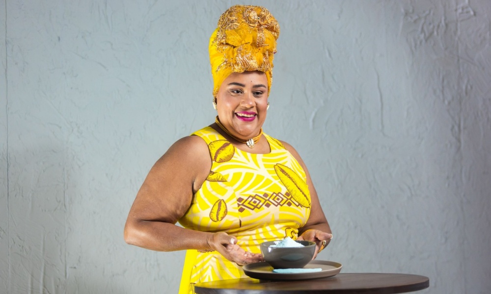 De Camaçari para o mundo, Rose Braga apresenta culinária afro-indígena em reality global