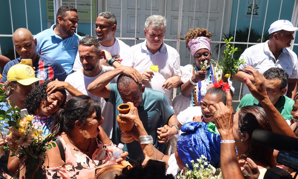 Comunidade de Barra do Pojuca abre ciclo de lavagens de Camaçari