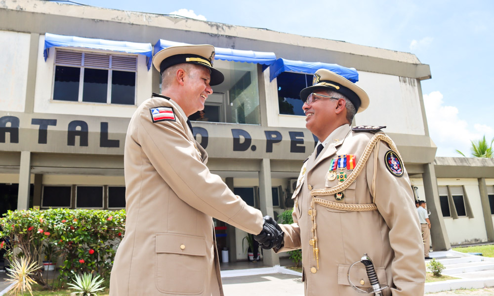 Após cinco meses tenente-coronel Oliveira deixa cargo e 12º BPM de Camaçari tem novo comandante