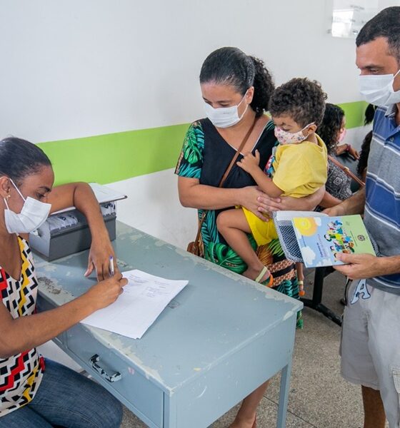 Sesau inicia campanha para atualização do cartão de vacinas em Camaçari