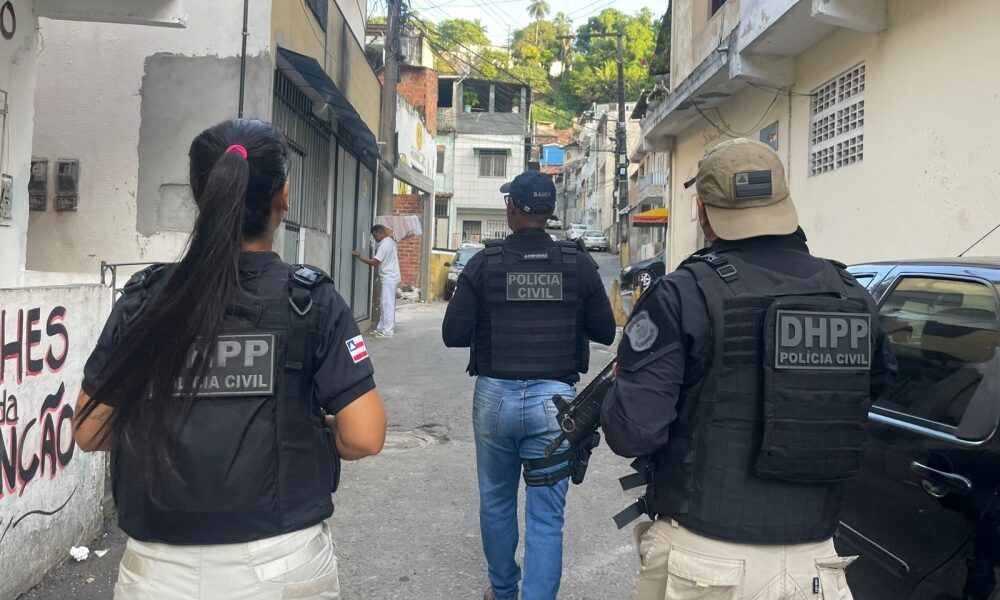 Dois homens são presos nas primeiras horas da Operação Neutralização em Salvador e Dias d'Ávila