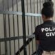 Pais são presos no interior da Bahia após enterrarem criança viva
