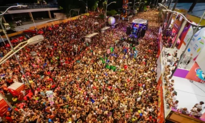 Assista: BaianaSystem arrasta multidão no Campo Grande