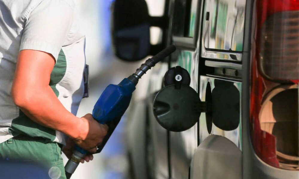Preço dos combustíveis pode aumentar no primeiro dia de março, alerta Sindicombustíveis